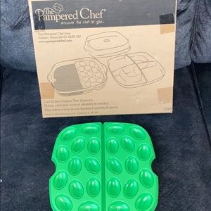 Pampered Chef large cool and serve NWOT